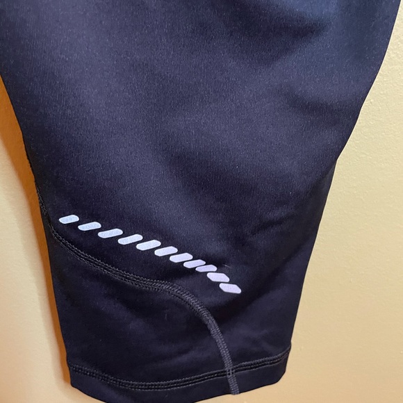 Fila Black Athletic Capri Running Pants - Picture 3 of 8